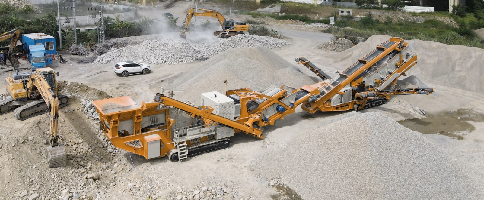 Mobile crawler gravel crusher dijual