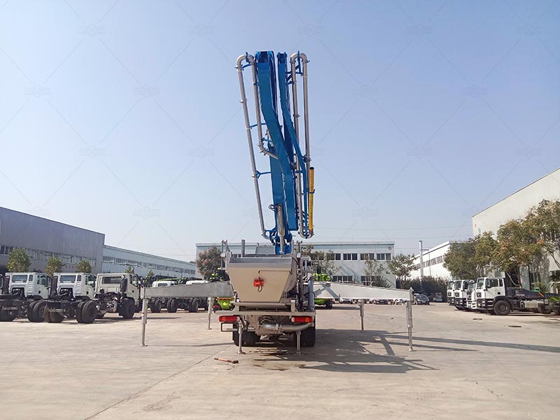 33m concrete pump truck for sale in Jamaica