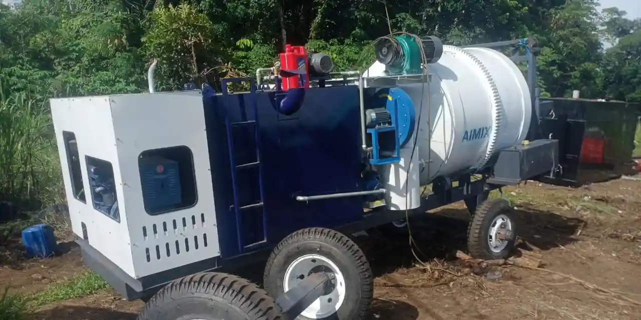 6tph mini portable asphalt mixer machine for rural road repair in Indonesia